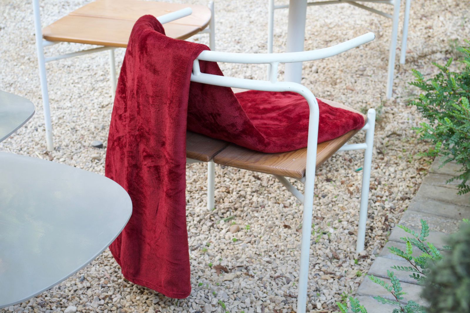 Premium Flannel Fleece Blanket – Burgundy 130 x 160 cm