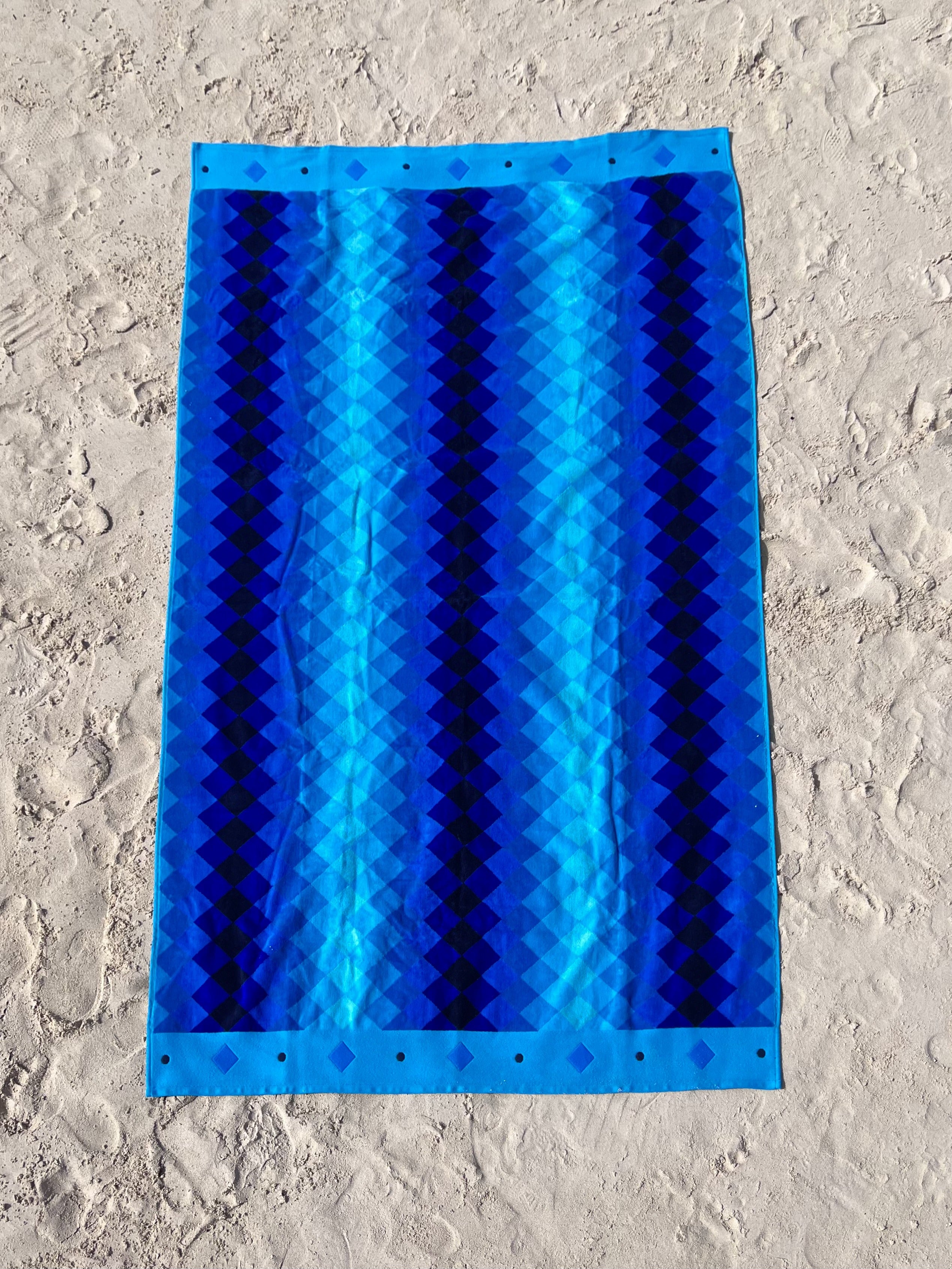 Azul Premium Beach Towel